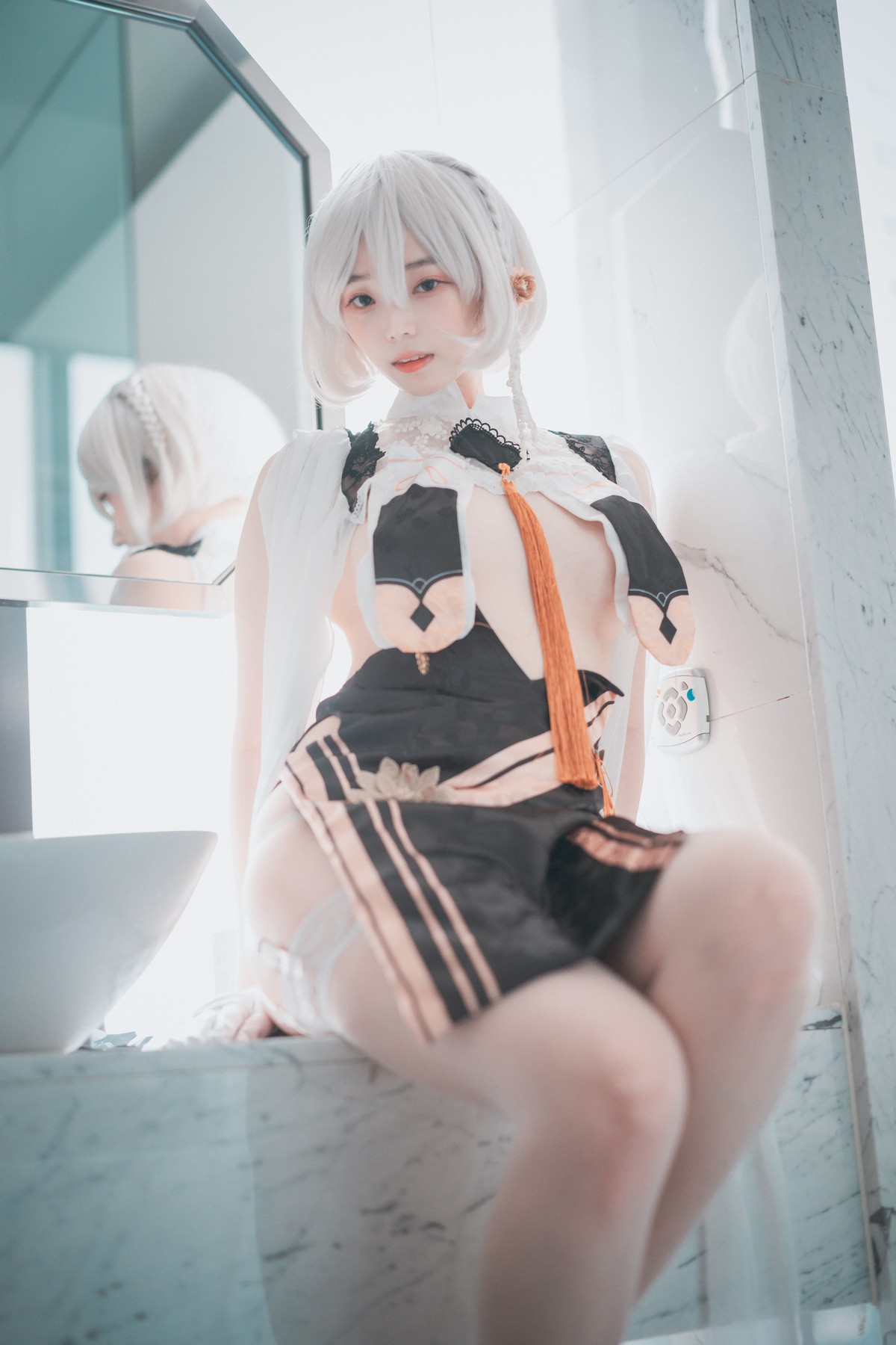 xgyw.top_[DJAWA]No.108_模特Bambi_Azur Lane HMS Sirius主题性感服饰配蕾丝吊袜诱惑写真73P