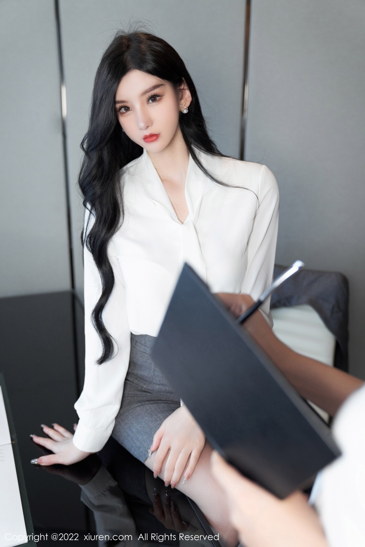 xgyw.top_XiuRen第5177期_女神周于希Sally心愿旅拍性感职业装 黑色情趣服饰完美诱惑写真81P
