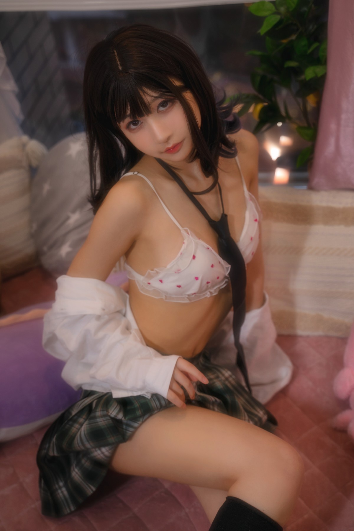 xgyw.top_网络美女可可老师放课后JK主题私房JK制服半脱露草莓内衣性感迷人写真30P