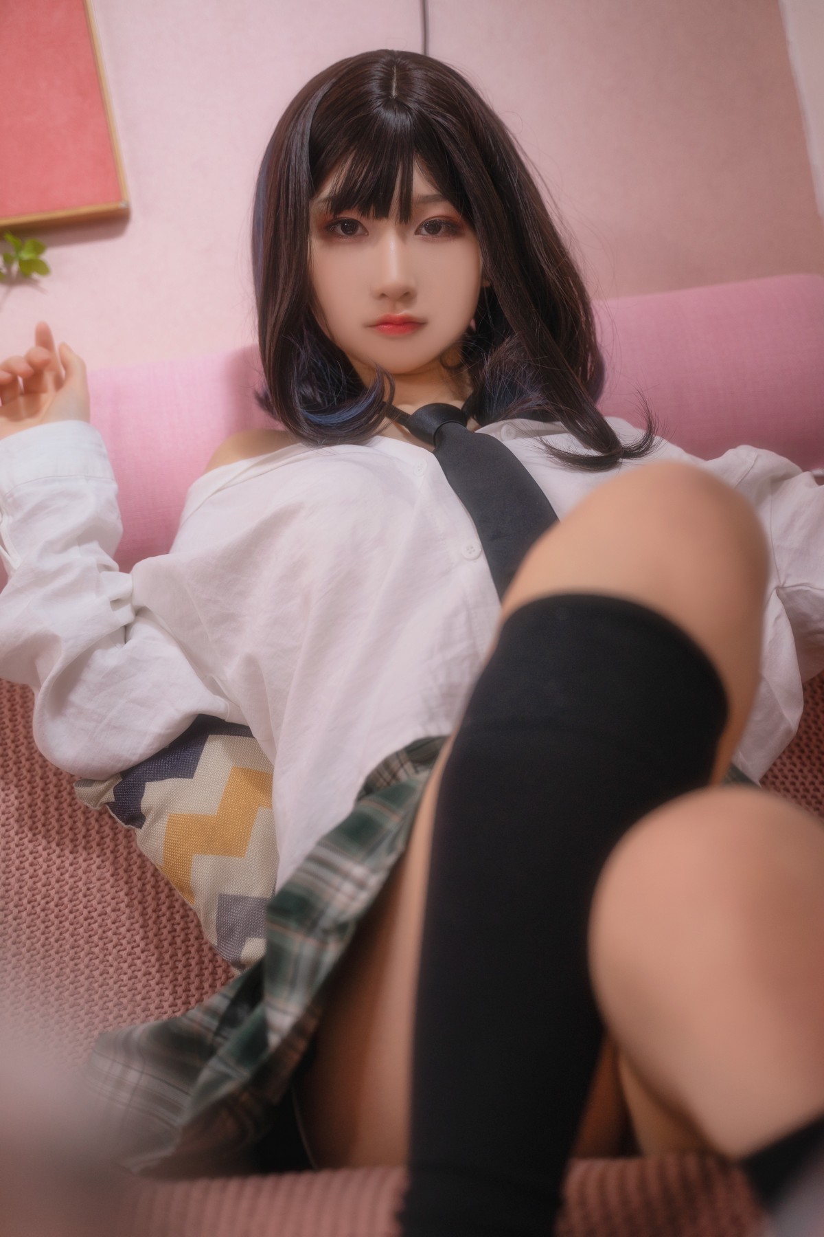 xgyw.top_网络美女可可老师放课后JK主题私房JK制服半脱露草莓内衣性感迷人写真30P