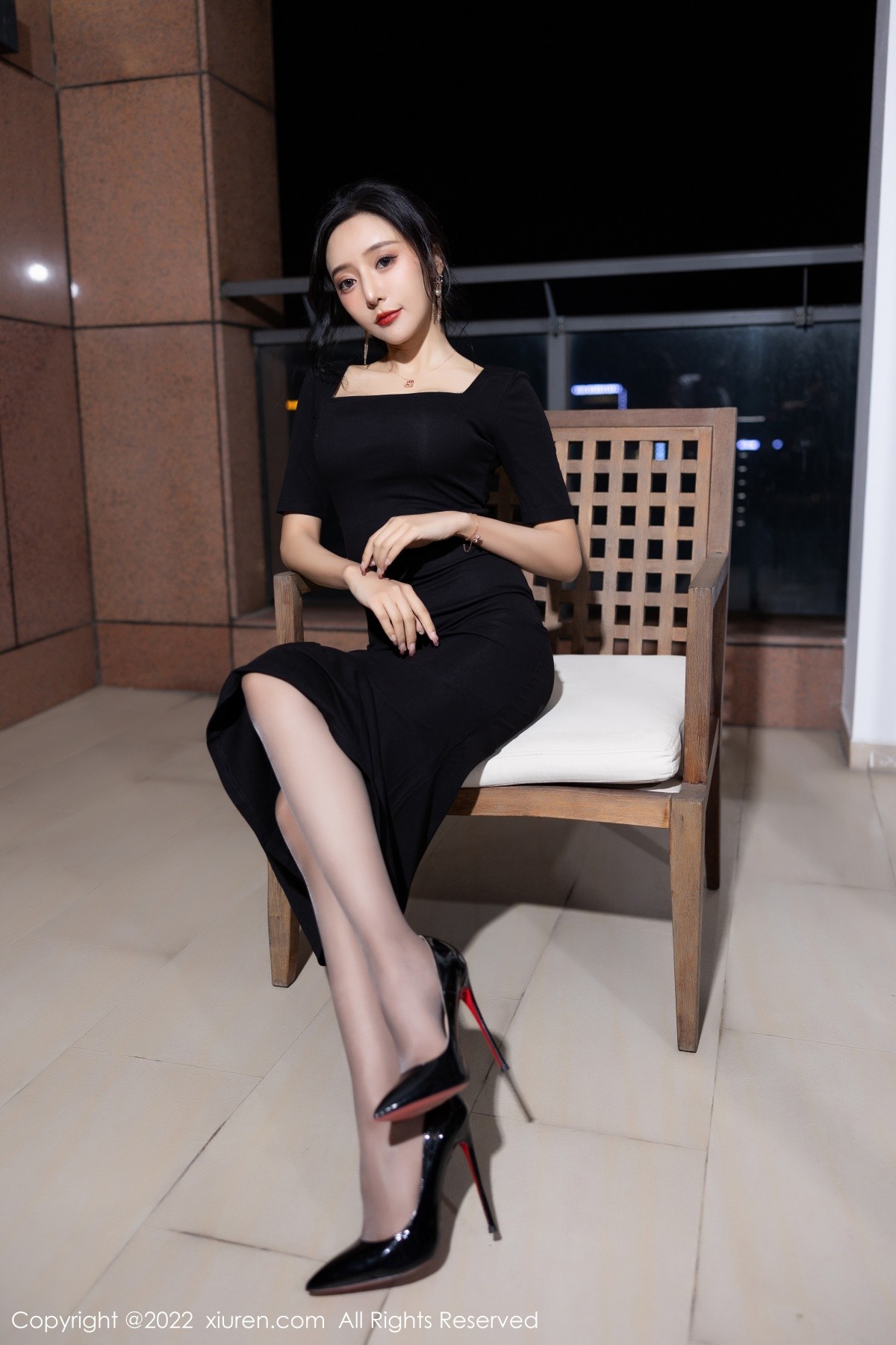 xgyw.top_XiuRen第5187期_女神王馨瑶yanni半脱连衣裙露性感蕾丝内衣秀完美身材诱惑写真60P