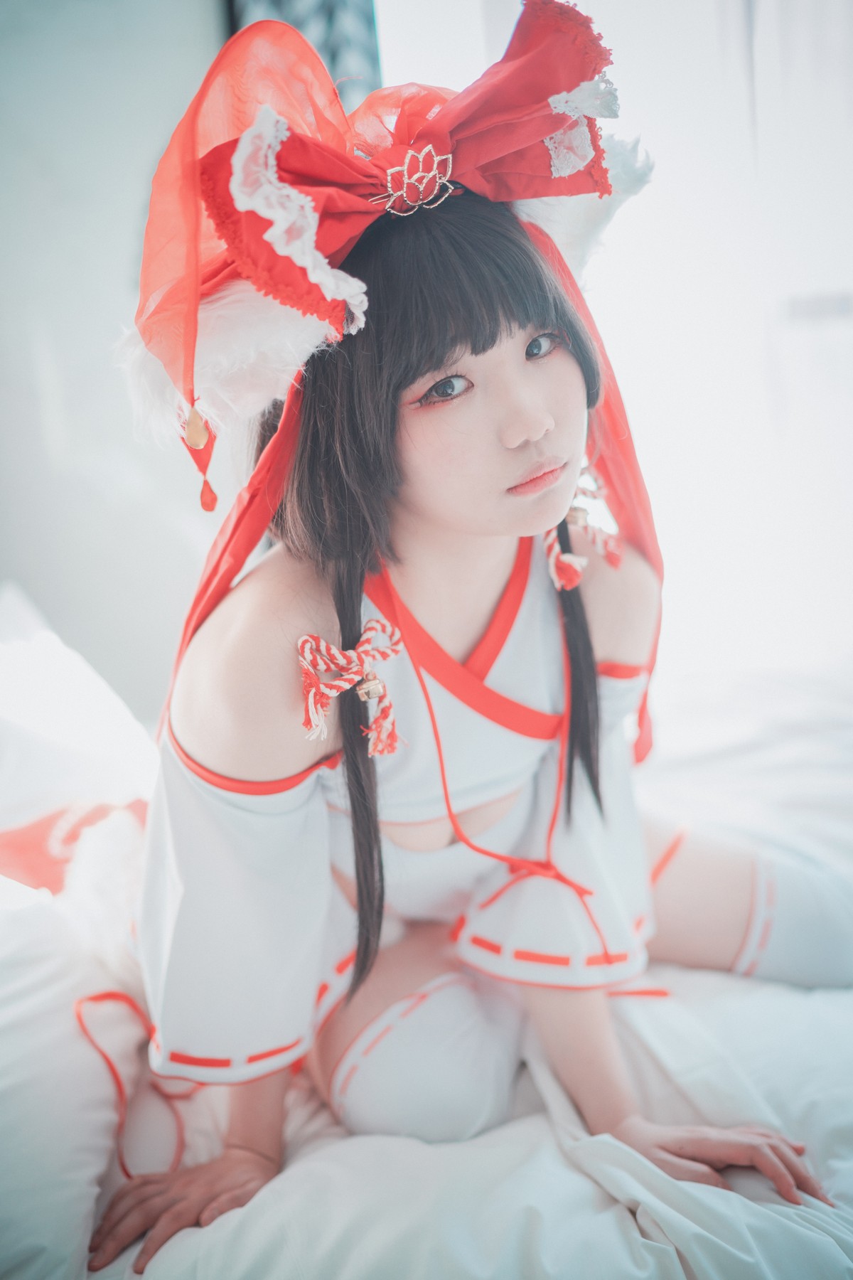 xgyw.top_[DJAWA]No.113_模特Mimmi_Kitsune Miko主题私房性感白色高叉连体衣撩人诱惑写真65P