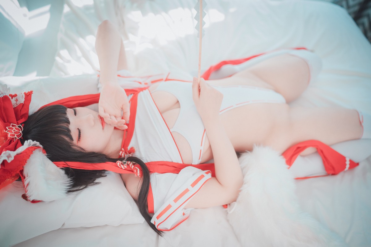 xgyw.top_[DJAWA]No.113_模特Mimmi_Kitsune Miko主题私房性感白色高叉连体衣撩人诱惑写真65P