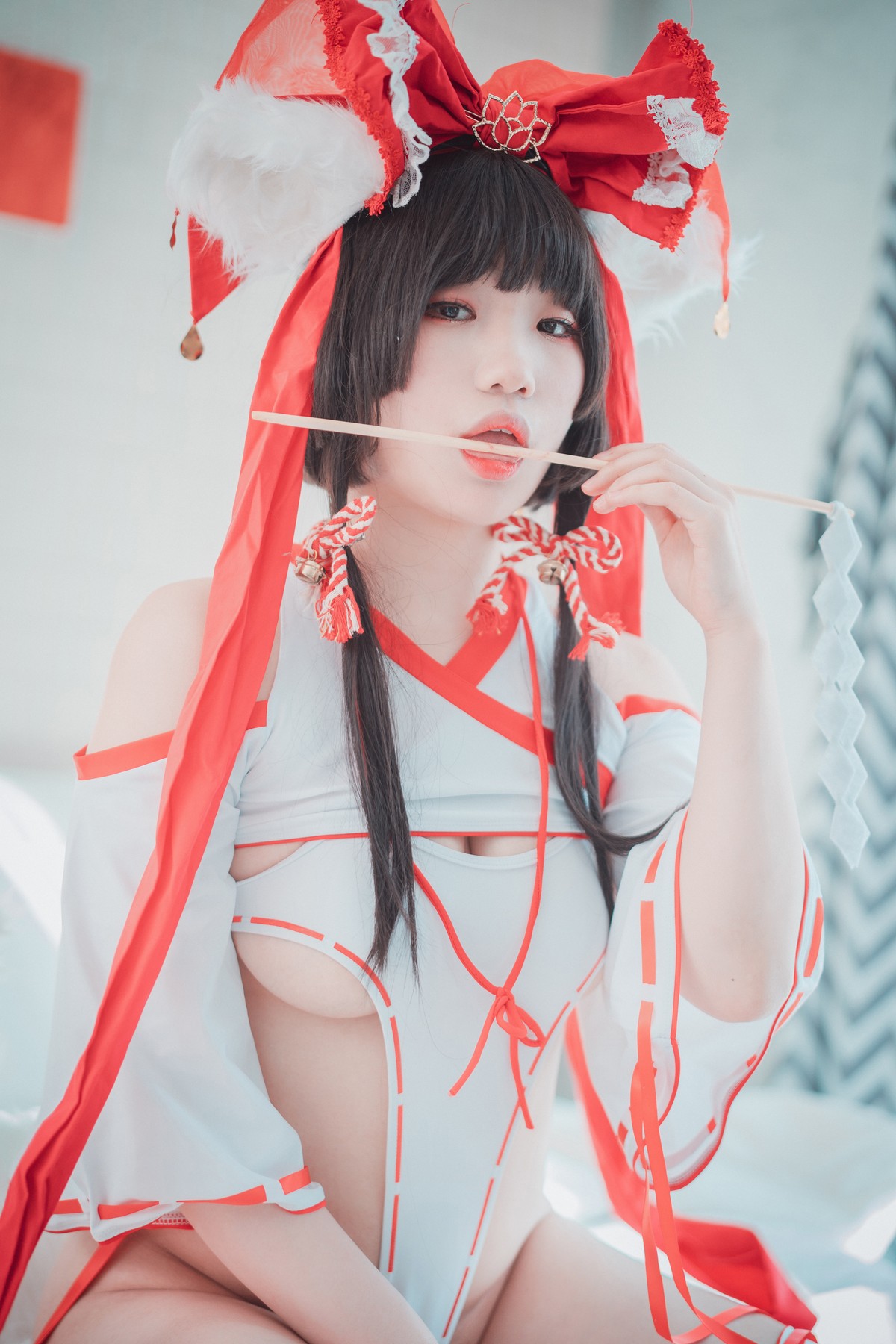 xgyw.top_[DJAWA]No.113_模特Mimmi_Kitsune Miko主题私房性感白色高叉连体衣撩人诱惑写真65P