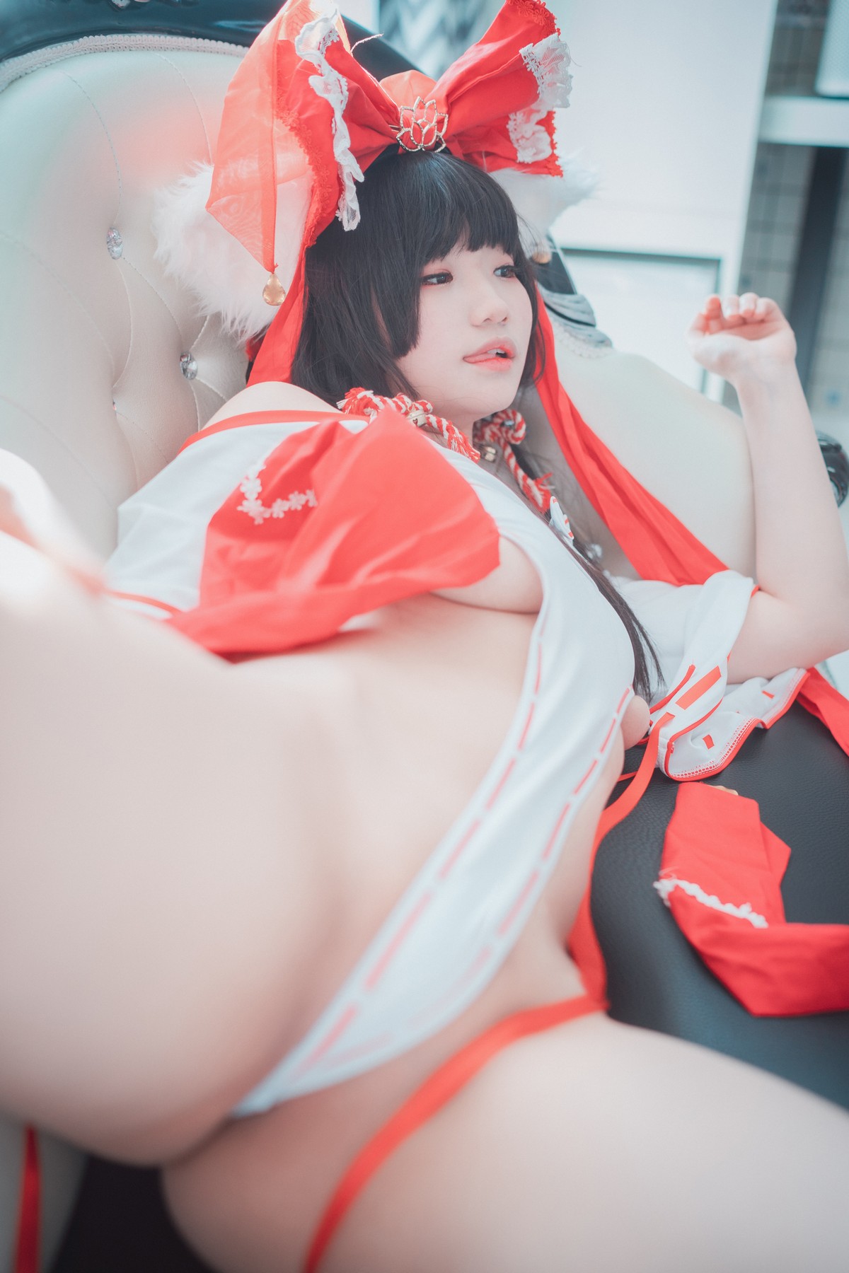 xgyw.top_[DJAWA]No.113_模特Mimmi_Kitsune Miko主题私房性感白色高叉连体衣撩人诱惑写真65P