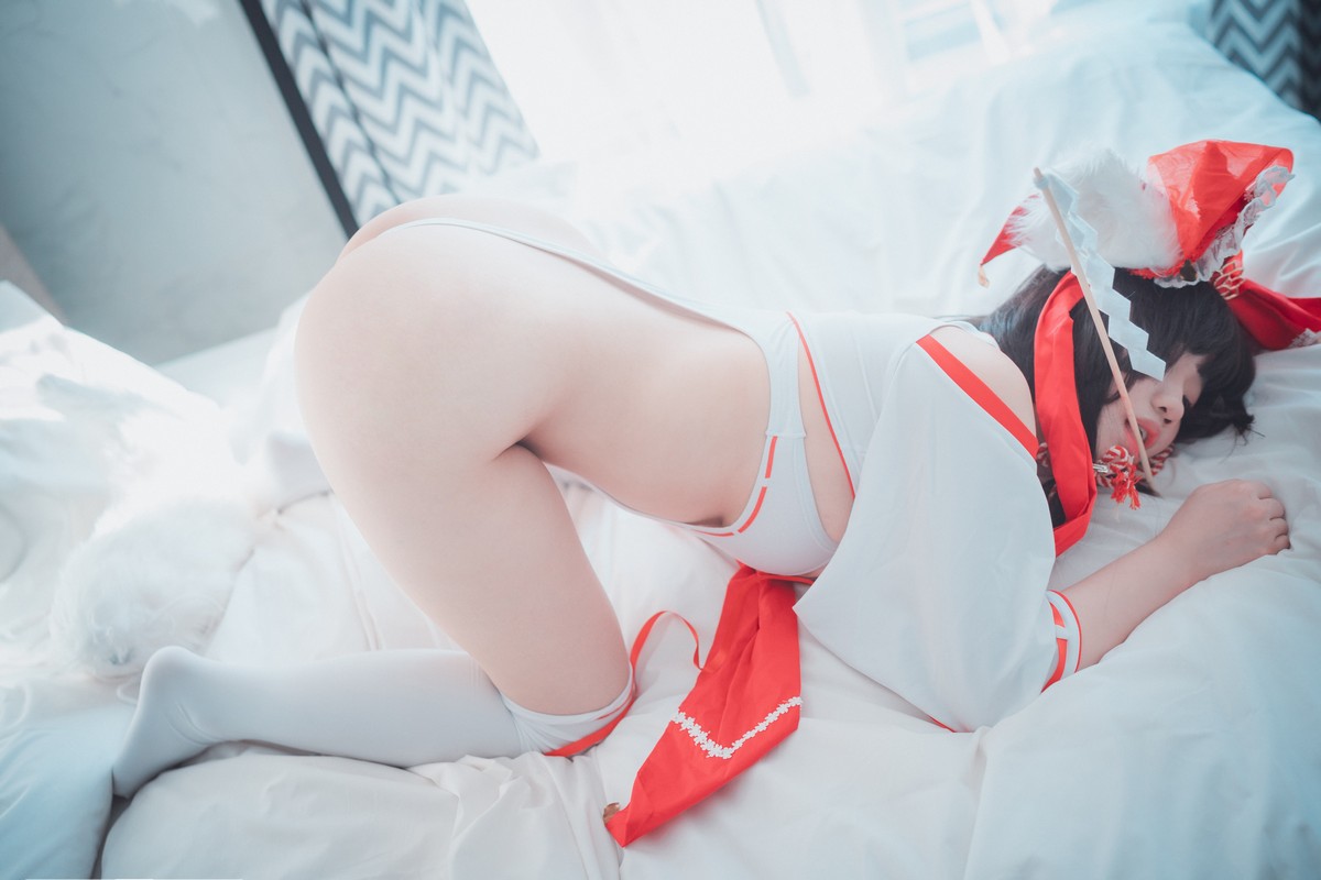 xgyw.top_[DJAWA]No.113_模特Mimmi_Kitsune Miko主题私房性感白色高叉连体衣撩人诱惑写真65P