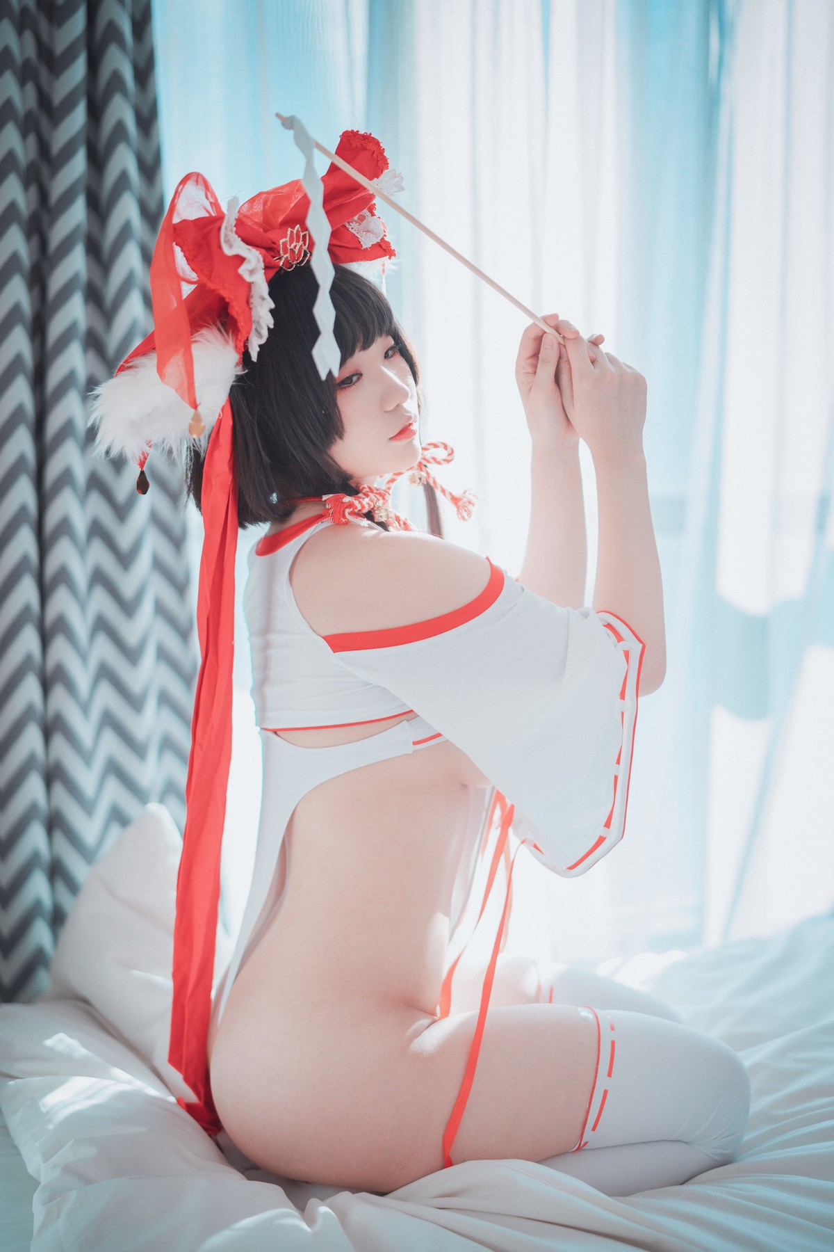 xgyw.top_[DJAWA]No.113_模特Mimmi_Kitsune Miko主题私房性感白色高叉连体衣撩人诱惑写真65P