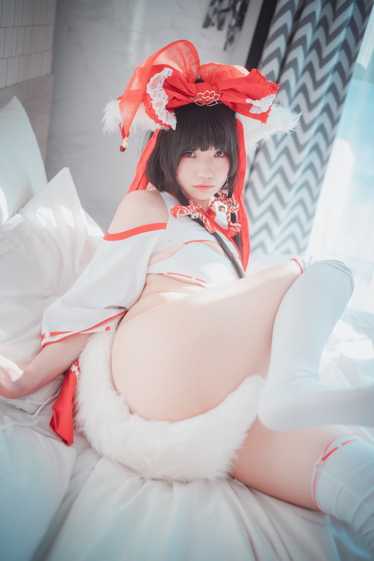 xgyw.top_[DJAWA]No.113_模特Mimmi_Kitsune Miko主题私房性感白色高叉连体衣撩人诱惑写真65P
