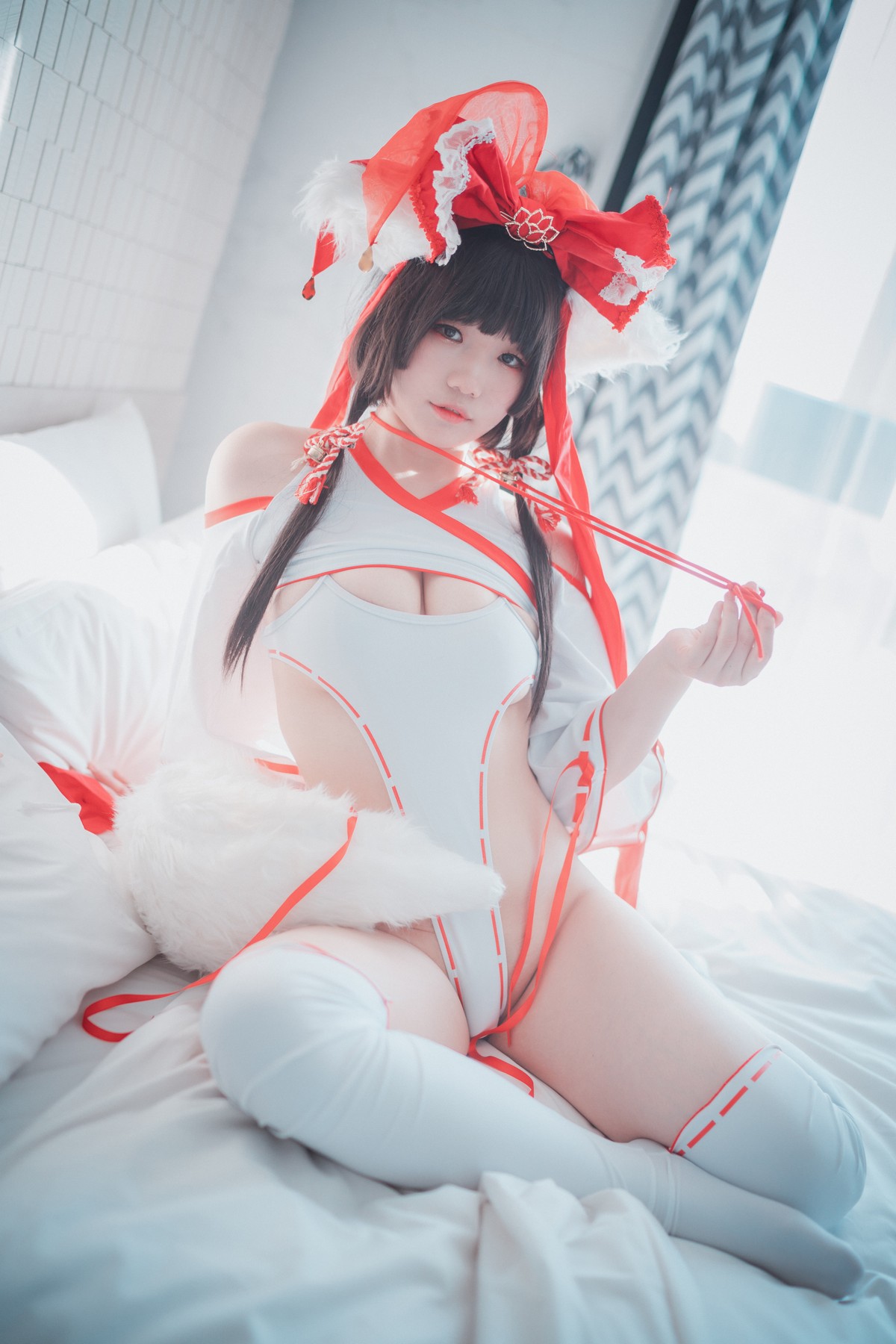 xgyw.top_[DJAWA]No.113_模特Mimmi_Kitsune Miko主题私房性感白色高叉连体衣撩人诱惑写真65P