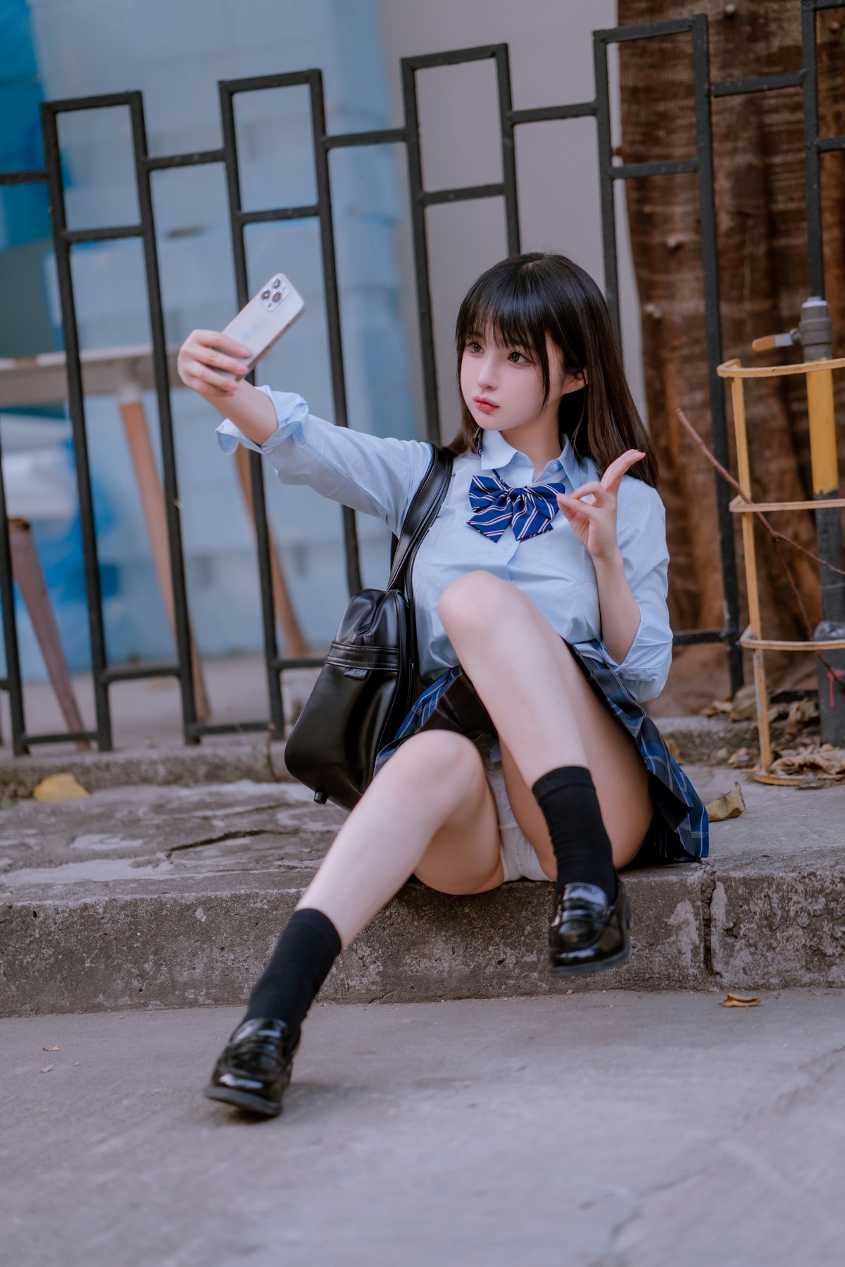 xgyw.top_网络美女桜井宁宁JK之居家主题脱JK制服露性感白色内衣秀丰满身材诱惑写真66P