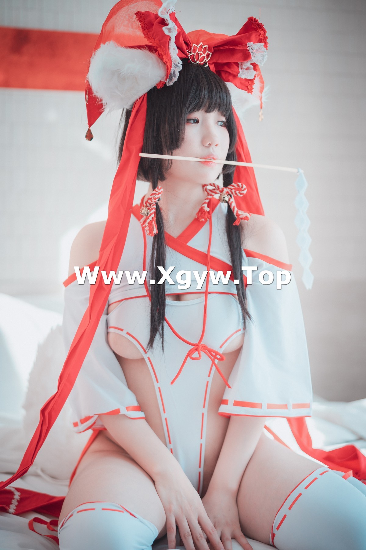 xgyw.top_[DJAWA]No.113_模特Mimmi_Kitsune Miko主题私房性感白色高叉连体衣撩人诱惑写真65P