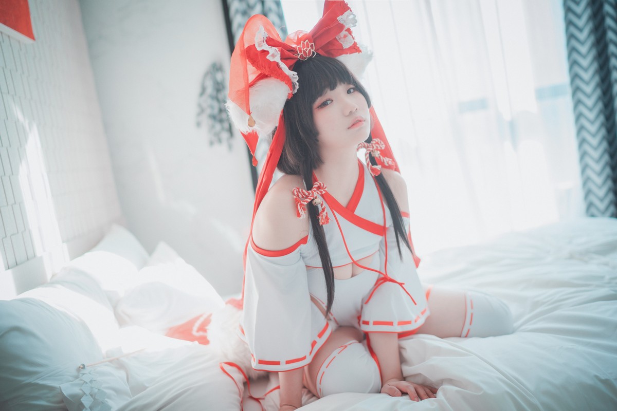 xgyw.top_[DJAWA]No.113_模特Mimmi_Kitsune Miko主题私房性感白色高叉连体衣撩人诱惑写真65P