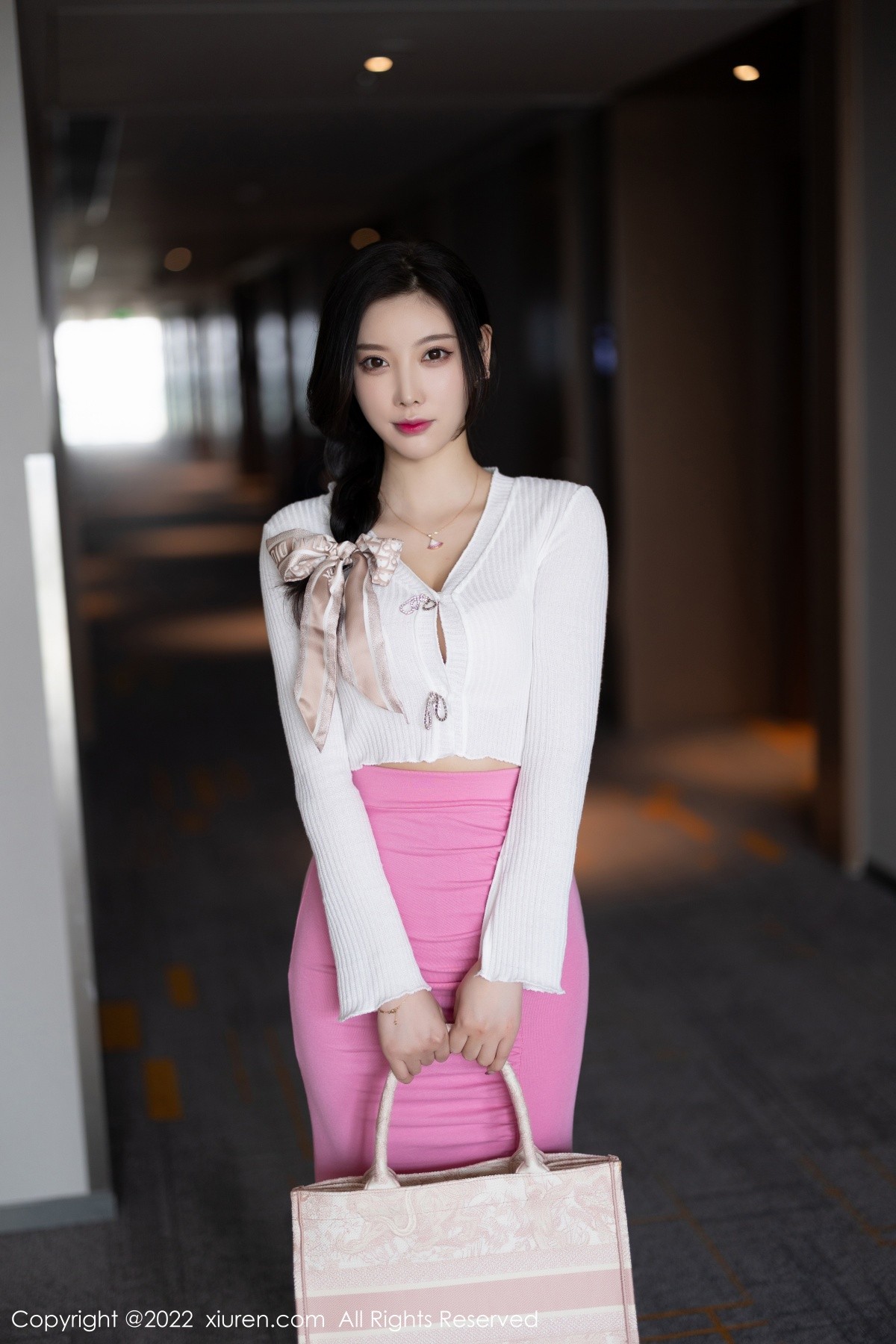 xgyw.top_XiuRen第5200期_女神杨晨晨Yome半脱露白色轻透蕾丝内衣秀完美身材诱惑写真76P