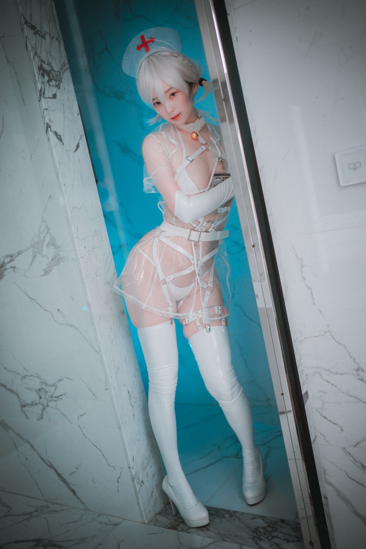 xgyw.top_[DJAWA]No.116_模特Bambi_Nurse Nation(White ver)主题白色胶衣护士装撩人诱惑写真82P