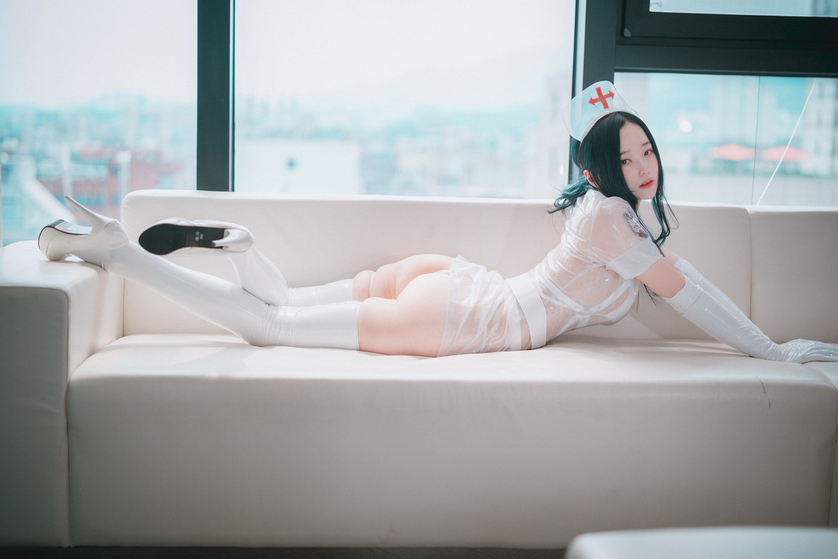 xgyw.top_[DJAWA]No.116_模特Bambi_Nurse Nation(White ver)主题白色胶衣护士装撩人诱惑写真82P