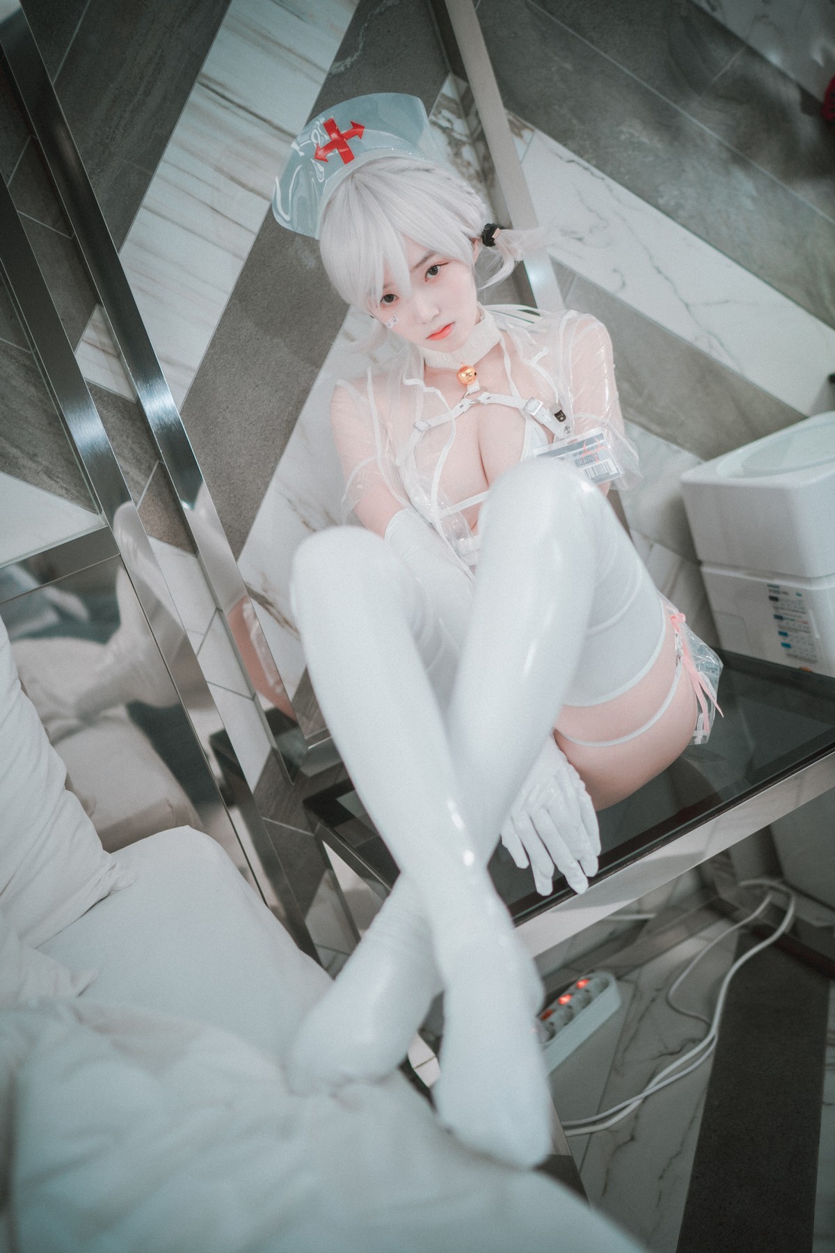 xgyw.top_[DJAWA]No.116_模特Bambi_Nurse Nation(White ver)主题白色胶衣护士装撩人诱惑写真82P