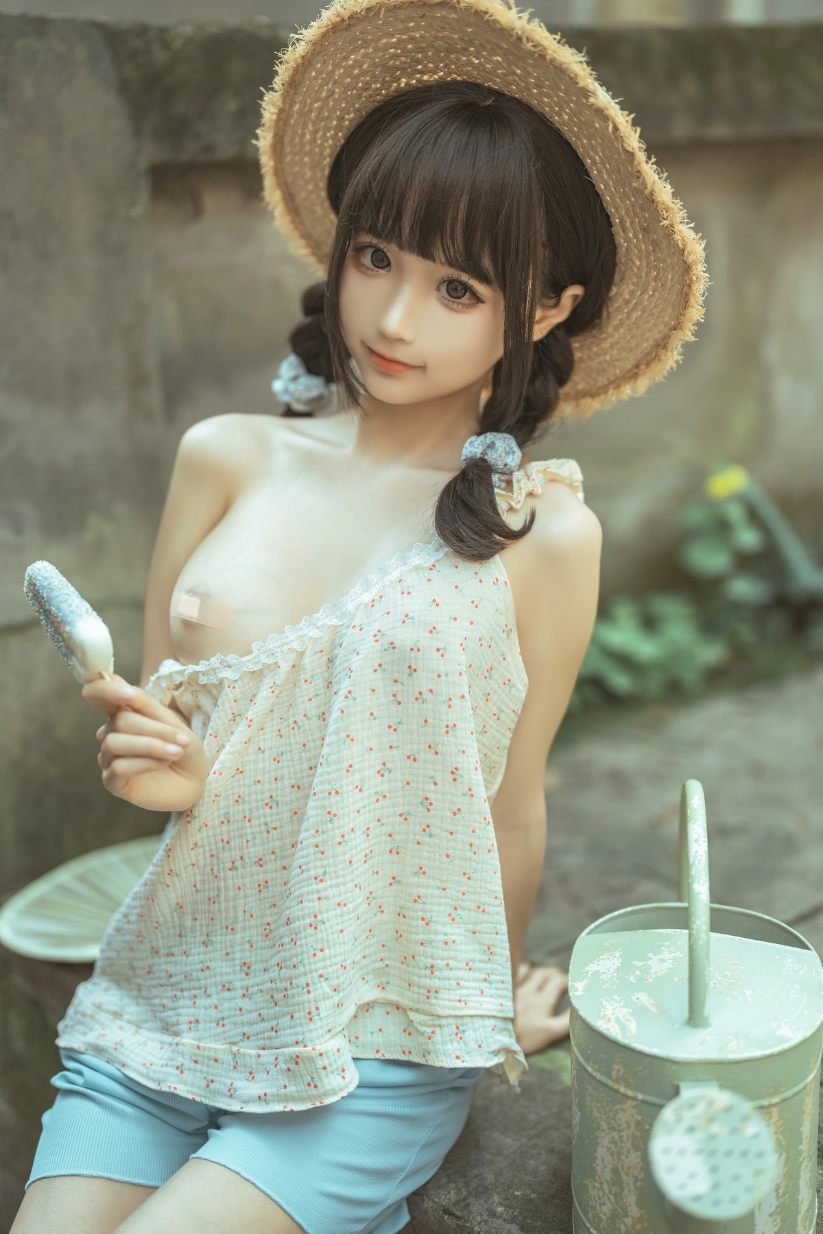 xgyw.top_动漫博主蠢沫沫乡下妹妹主题户外半脱性感上衣露傲人豪乳遮点极致诱惑写真125P