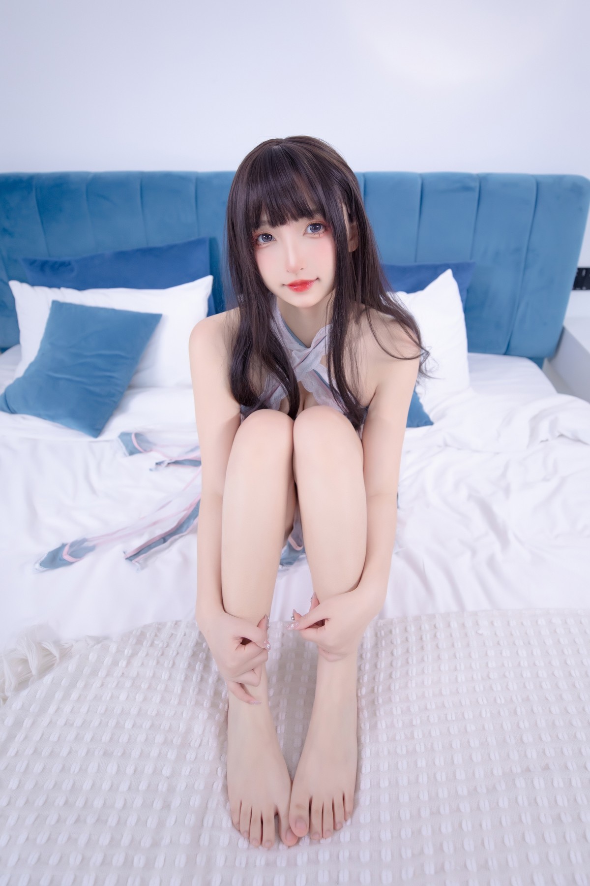 xgyw.top_萝莉美女神楽板真冬飘飘欲仙主题私房性感白色带粉蕾丝服饰秀美腿玉足诱惑写真75P