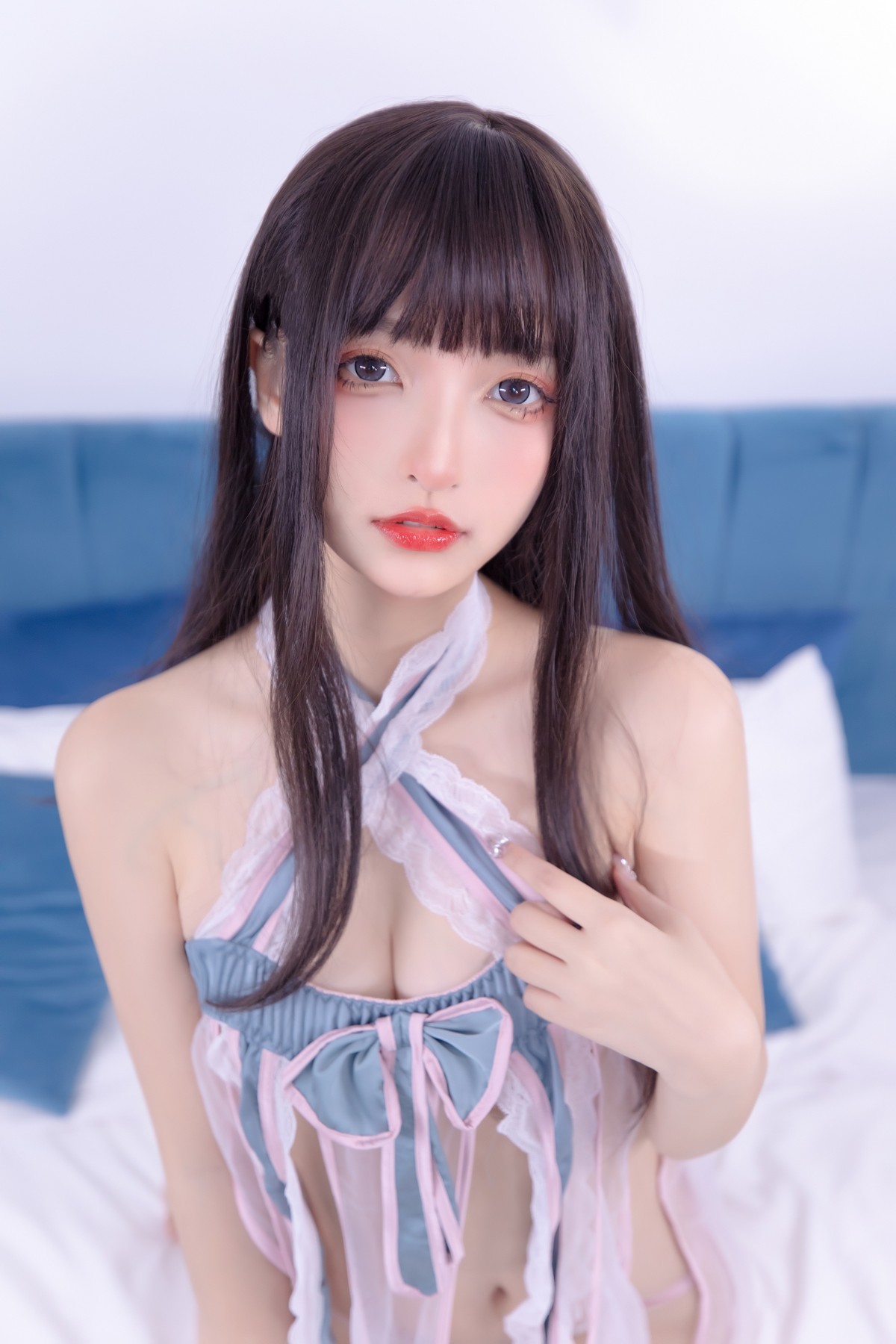 xgyw.top_萝莉美女神楽板真冬飘飘欲仙主题私房性感白色带粉蕾丝服饰秀美腿玉足诱惑写真75P