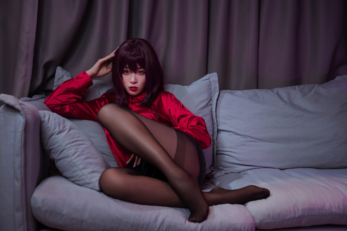 xgyw.top_网络美女轩萧学姐师匠OL主题私房沙发半脱露红色衬衫配超薄黑丝秀美腿诱惑写真34P