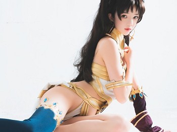网络青春美女桜桃喵弓凛Cos主题私人性感白色服饰秀完美身材蜜桃臀美腿迷人骚扰写真44P