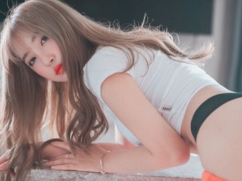 [DJAWA]No.119_车模Hanari_Red Orange & Cool Mint主题脱紧身运动裤秀蜜桃臀骚扰写真50P