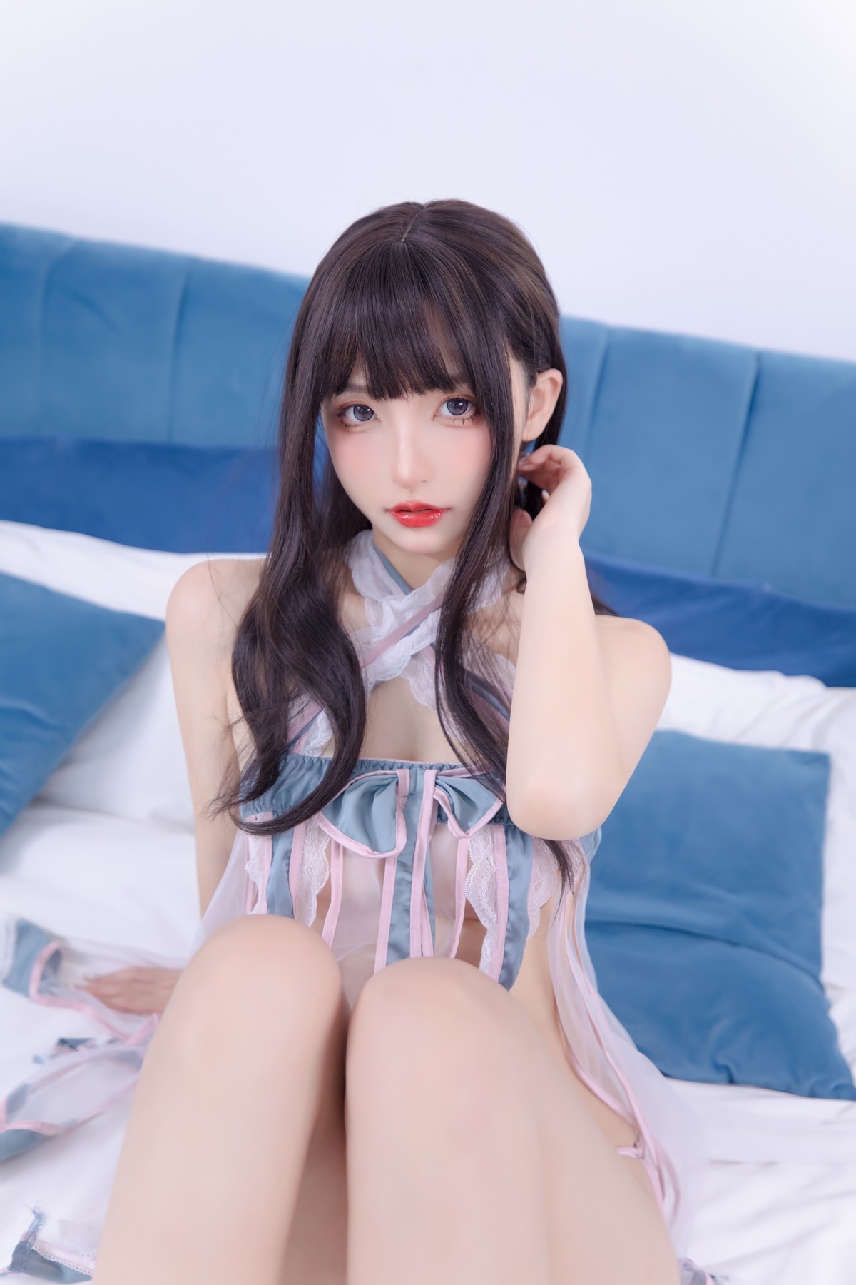 xgyw.top_萝莉美女神楽板真冬飘飘欲仙主题私房性感白色带粉蕾丝服饰秀美腿玉足诱惑写真75P