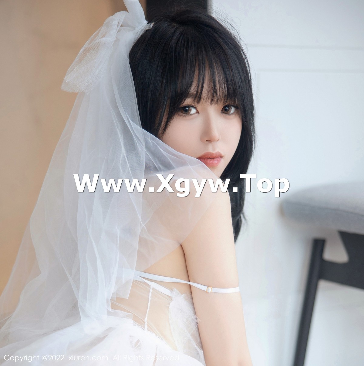 xgyw.top_XiuRen第5212期_模特奶瓶私房性感白色婚纱服饰配白色丝袜秀翘臀美腿诱惑写真89P