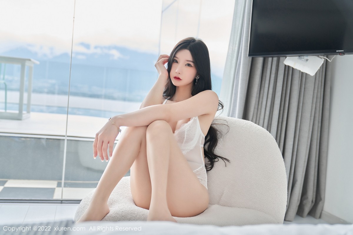 xgyw.top_XiuRen第5207期_女神周于希Sally心愿旅拍脱连衣长裙露性感白色网纱内衣诱惑写真79P