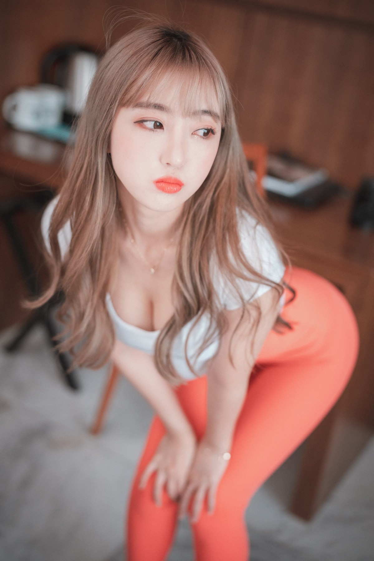 xgyw.top_[DJAWA]No.119_模特Hanari_Red Orange & Cool Mint主题脱紧身运动裤秀翘臀诱惑写真50P