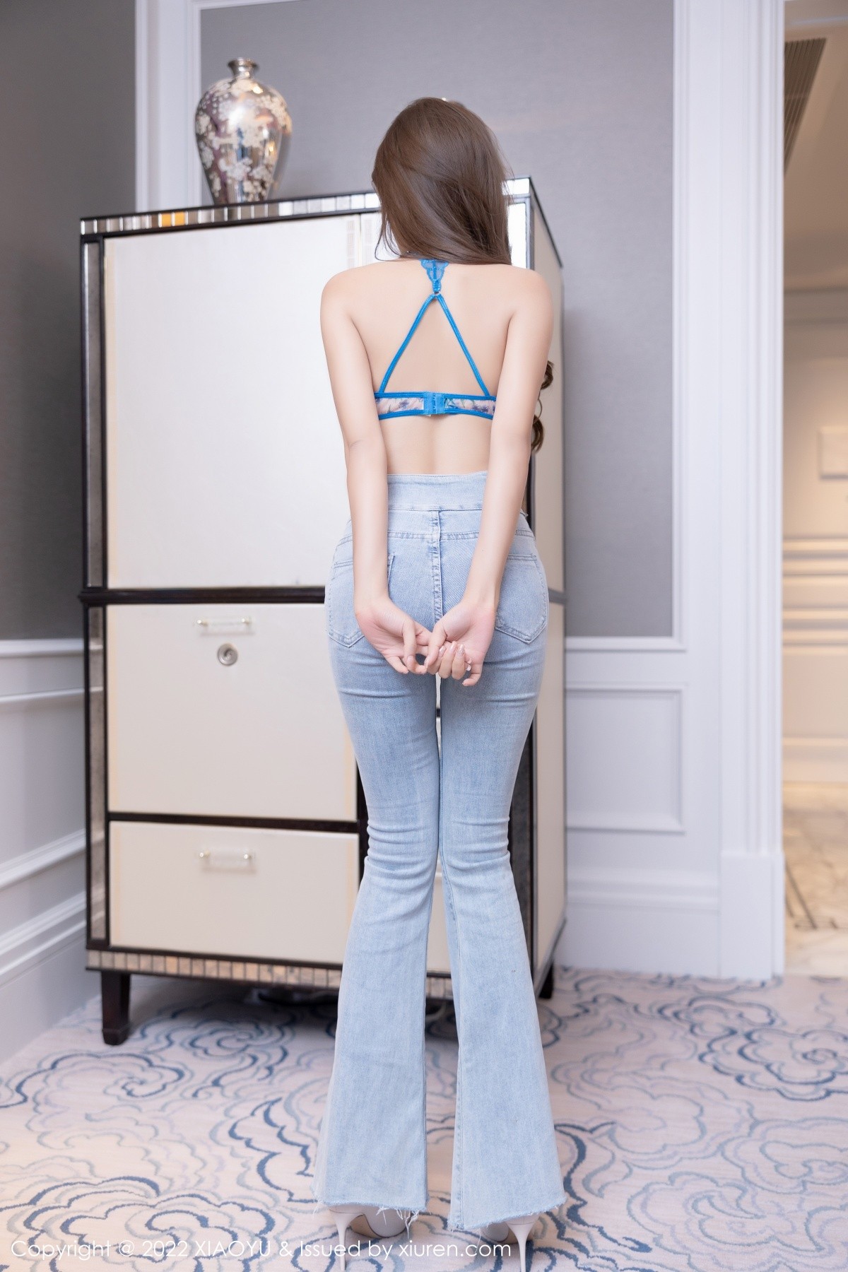 xgyw.top_[XiaoYu画语界]Vol.810_女神王馨瑶yanni私房性感蓝色蕾丝内衣配白丝吊袜极致诱惑写真83P