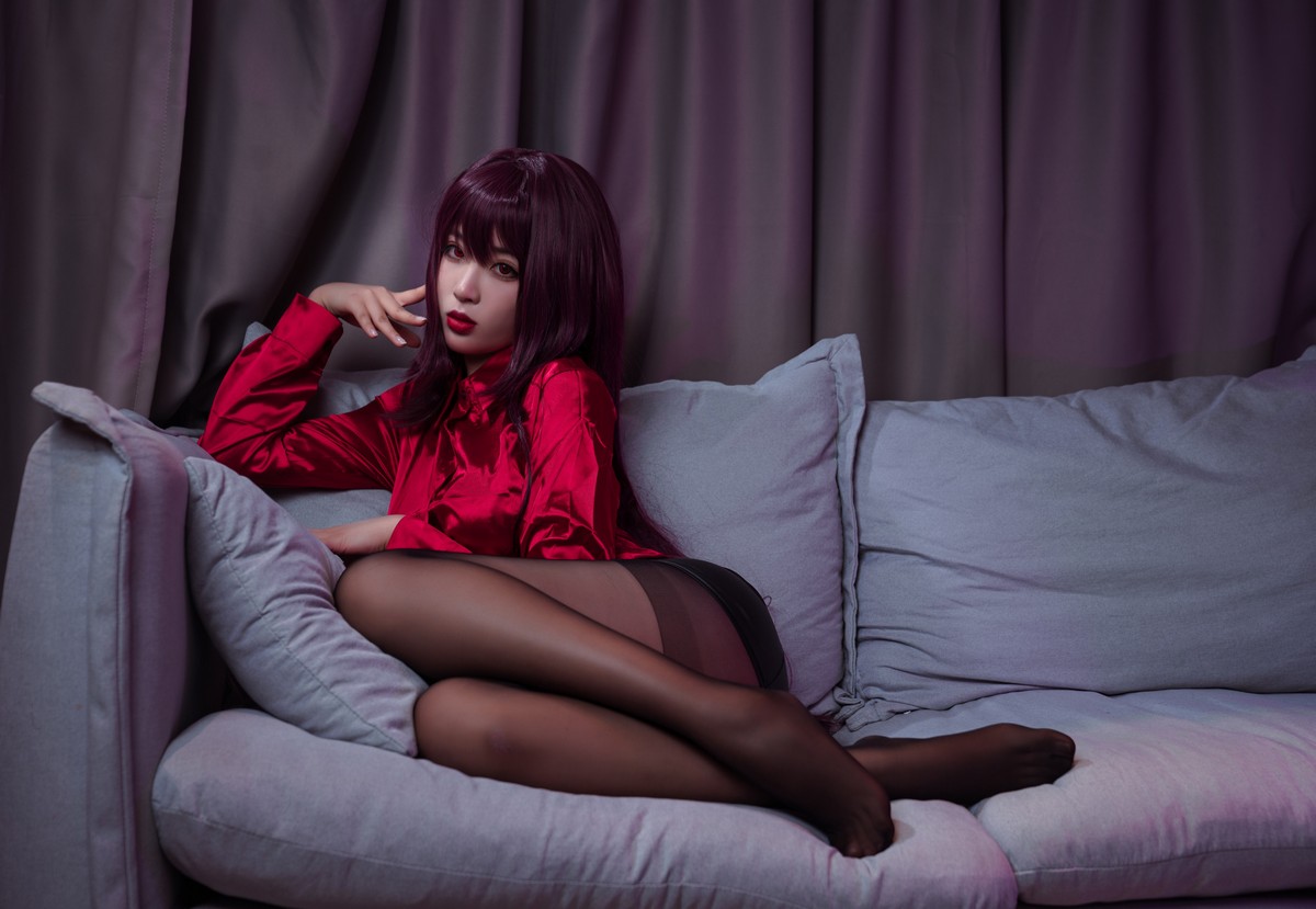 xgyw.top_网络美女轩萧学姐师匠OL主题私房沙发半脱露红色衬衫配超薄黑丝秀美腿诱惑写真34P
