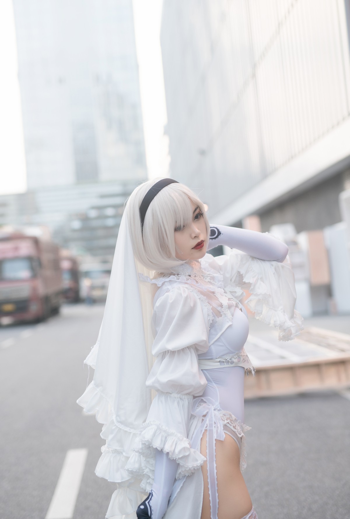 xgyw.top_萌系小姐姐白烨2b全套系列主题性感美女武士装扮黑白两套丝袜撩人诱惑写真131P