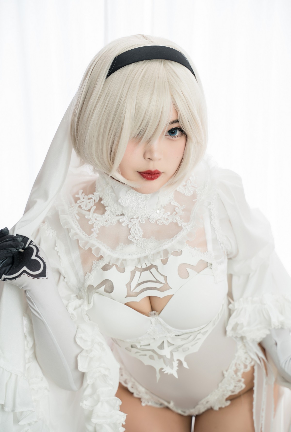 xgyw.top_萌系小姐姐白烨2b全套系列主题性感美女武士装扮黑白两套丝袜撩人诱惑写真131P