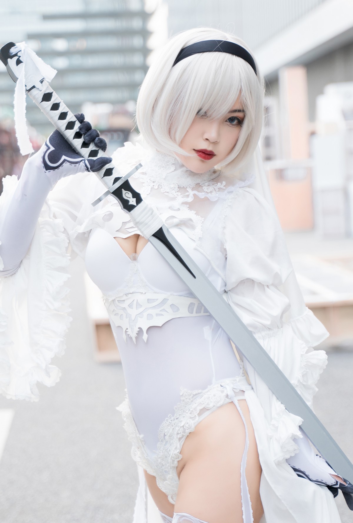 xgyw.top_萌系小姐姐白烨2b全套系列主题性感美女武士装扮黑白两套丝袜撩人诱惑写真131P