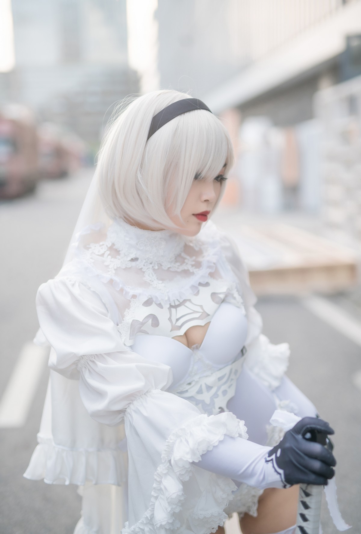 xgyw.top_萌系小姐姐白烨2b全套系列主题性感美女武士装扮黑白两套丝袜撩人诱惑写真131P