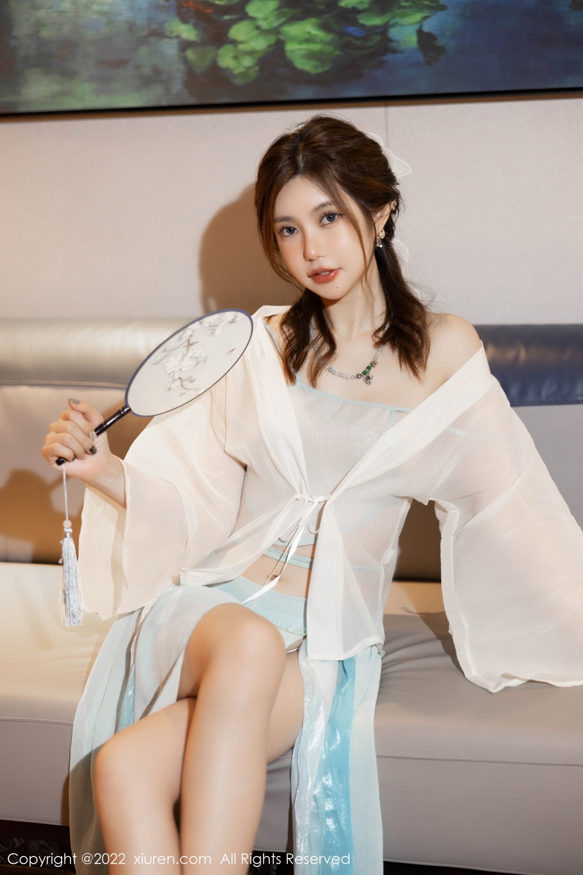 xgyw.top_XiuRen第5219期_女神绮里嘉ula海南心愿旅拍白色轻透古装肚兜秀完美身材诱惑写真62P