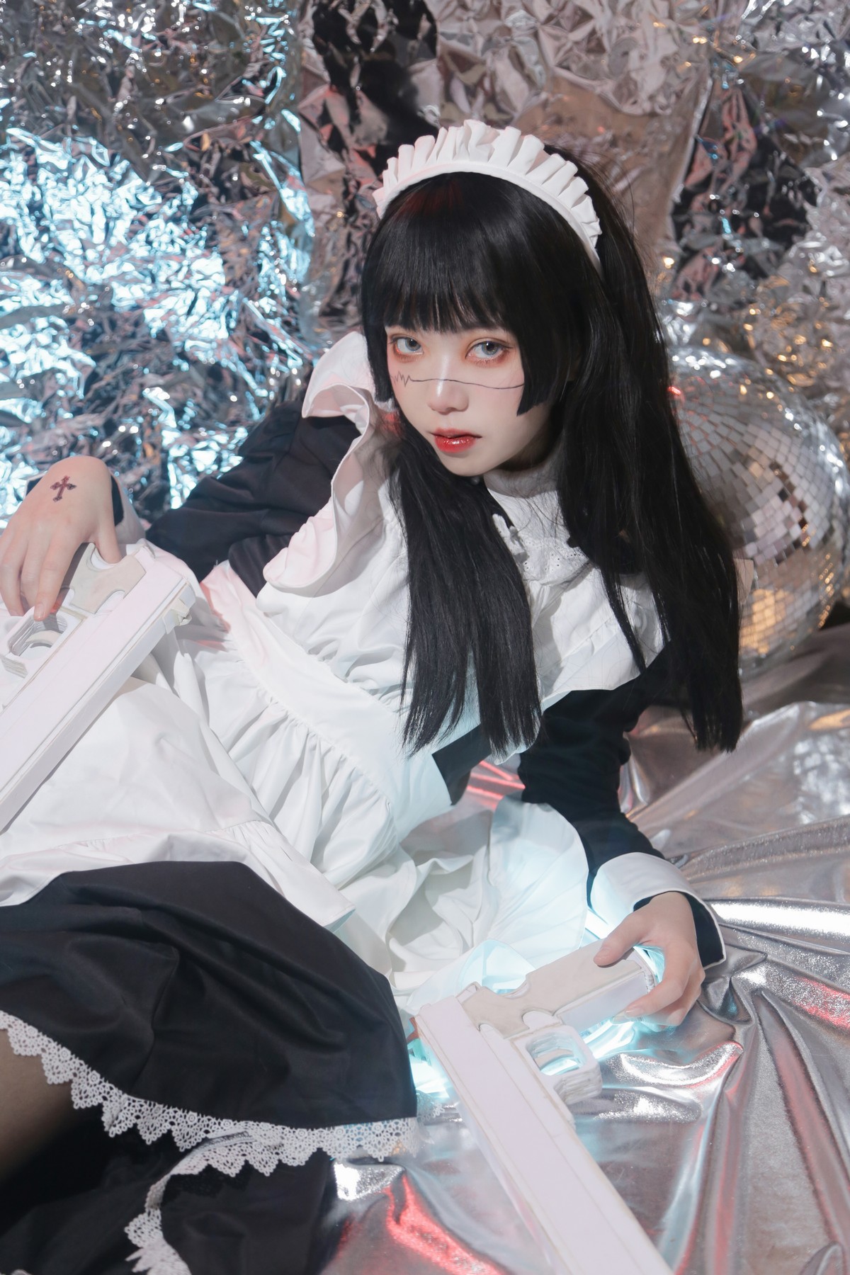 xgyw.top_微博妹子Fushii_海堂生化女仆主题美女战士装扮性感黑白女仆长裙迷人写真46P