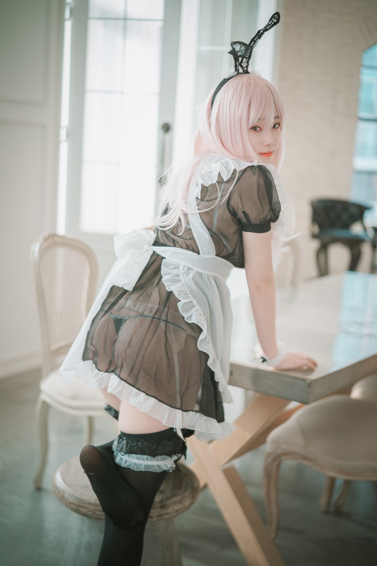 xgyw.top_[DJAWA]No.122_模特Bambi_Sheer Bunny Maid主题薄透服饰配黑丝吊袜秀美腿诱惑写真51P