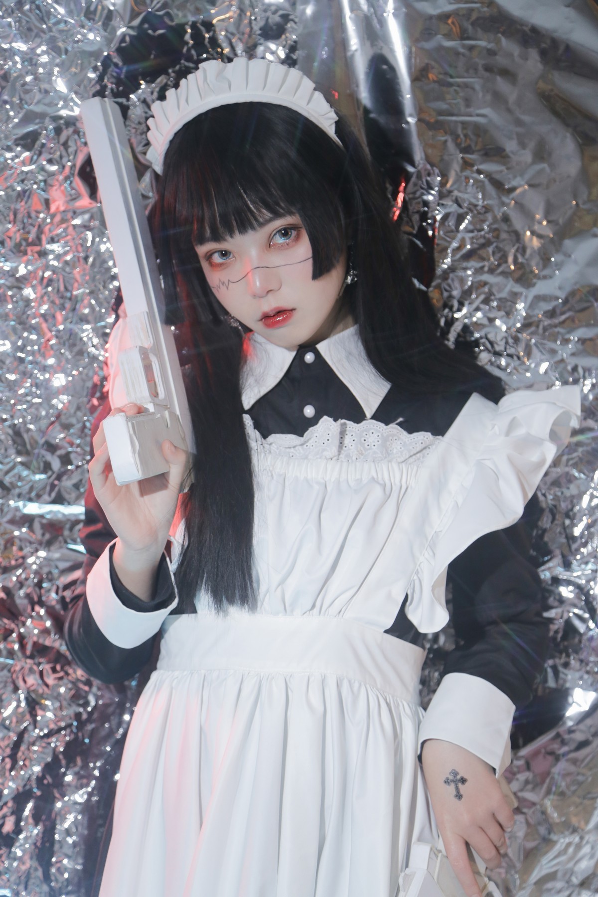 xgyw.top_微博妹子Fushii_海堂生化女仆主题美女战士装扮性感黑白女仆长裙迷人写真46P