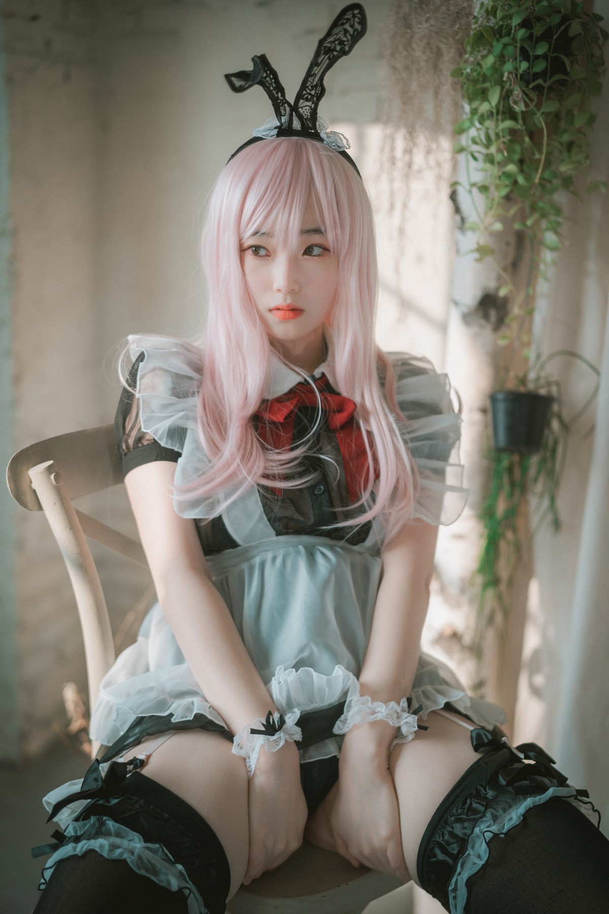 xgyw.top_[DJAWA]No.122_模特Bambi_Sheer Bunny Maid主题薄透服饰配黑丝吊袜秀美腿诱惑写真51P
