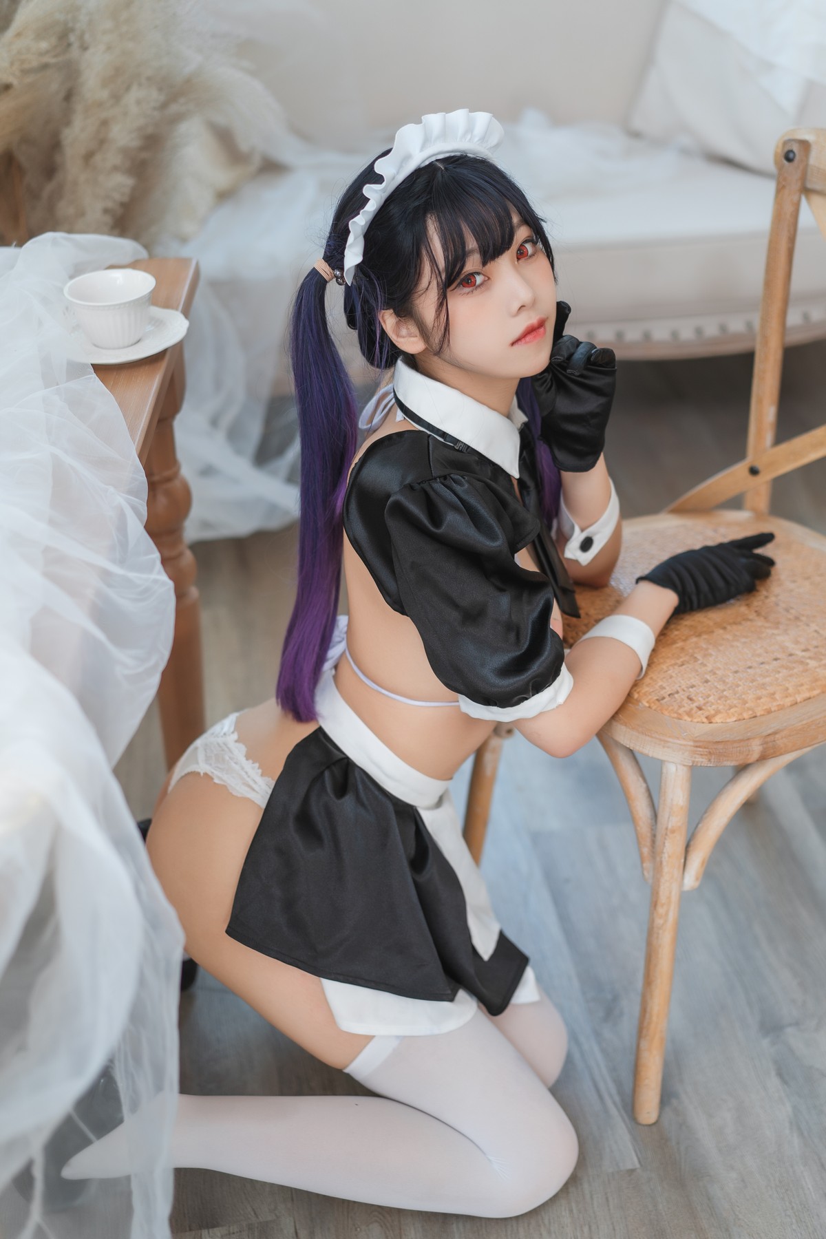 xgyw.top_萌系小姐姐蜜汁猫裘工作女仆主题私房性感露胸女仆装秀三点式内衣撩人诱惑写真50P