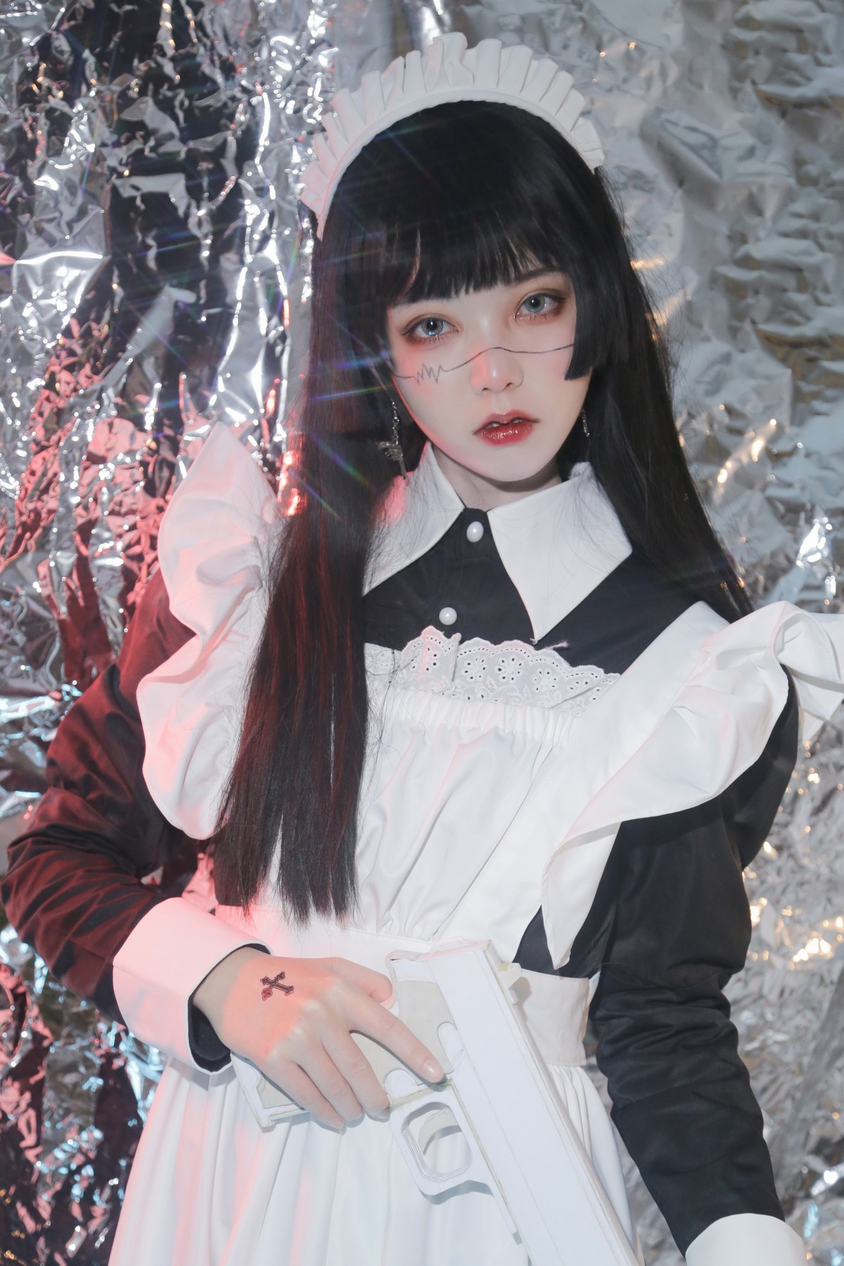xgyw.top_微博妹子Fushii_海堂生化女仆主题美女战士装扮性感黑白女仆长裙迷人写真46P