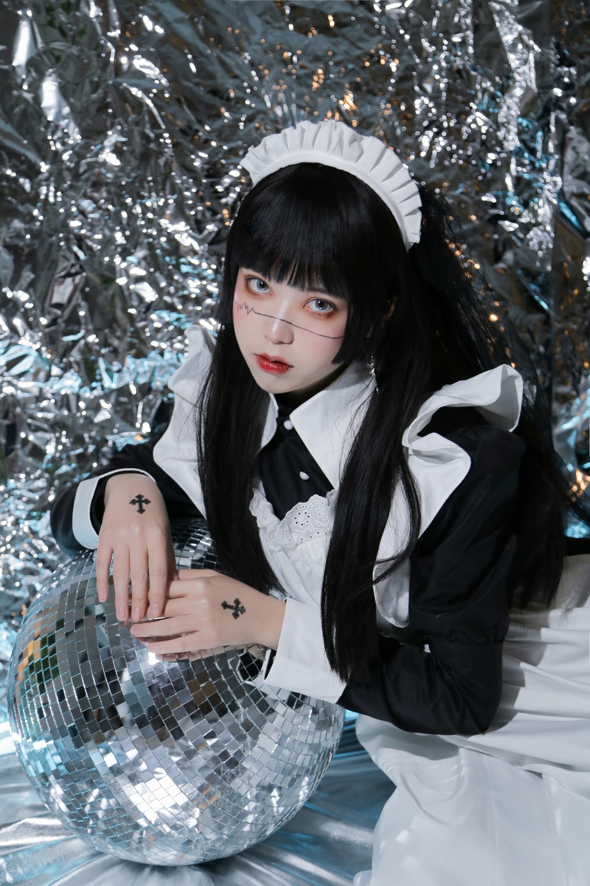xgyw.top_微博妹子Fushii_海堂生化女仆主题美女战士装扮性感黑白女仆长裙迷人写真46P