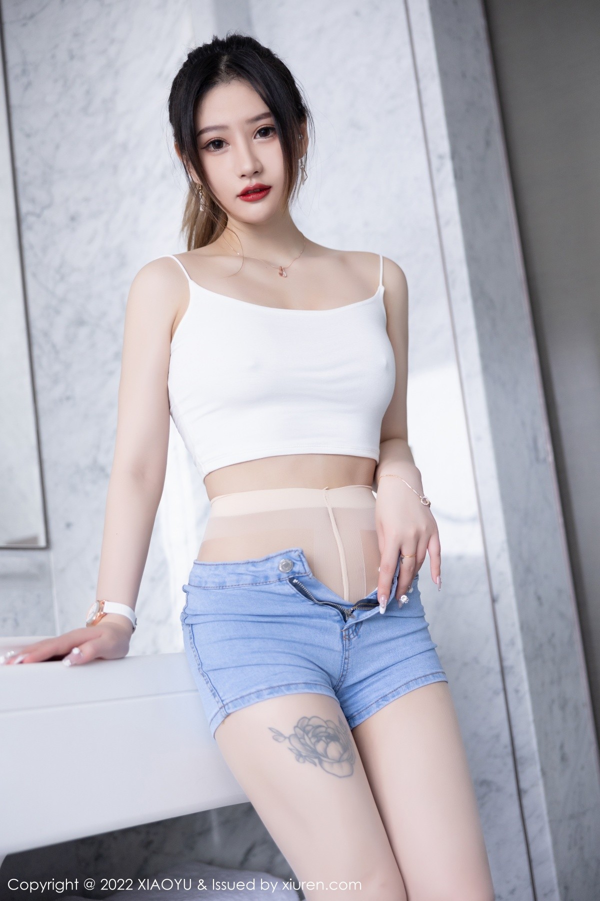 xgyw.top_[XiaoYu画语界]Vol.813_模特张欣欣私房浴室白色轻透吊带配超薄无内肉丝撩人诱惑写真73P