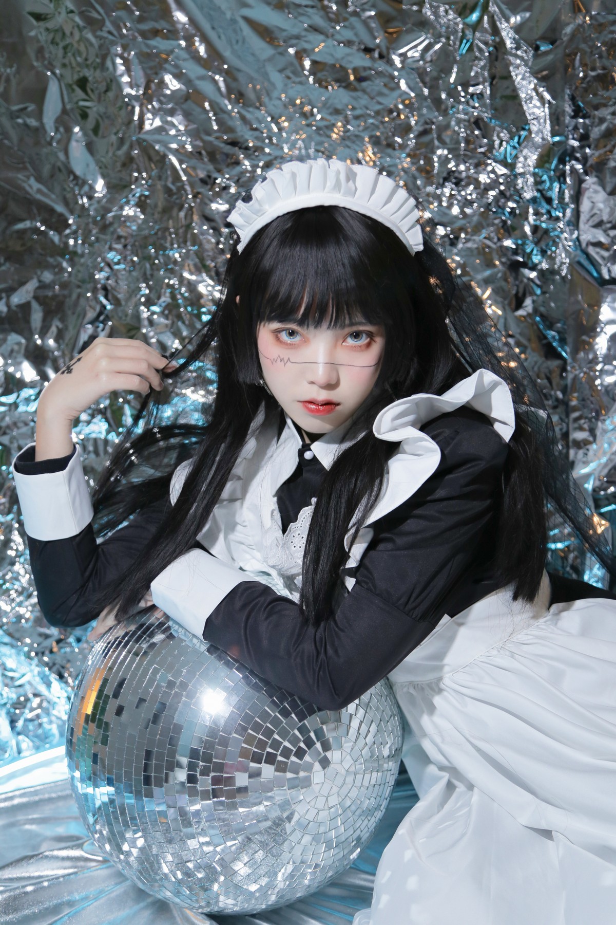xgyw.top_微博妹子Fushii_海堂生化女仆主题美女战士装扮性感黑白女仆长裙迷人写真46P
