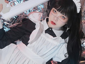 微博小小妹妹Fushii_海堂生化女佣主题青春美女战士装扮性感黑白女佣长裙迷人写真46P