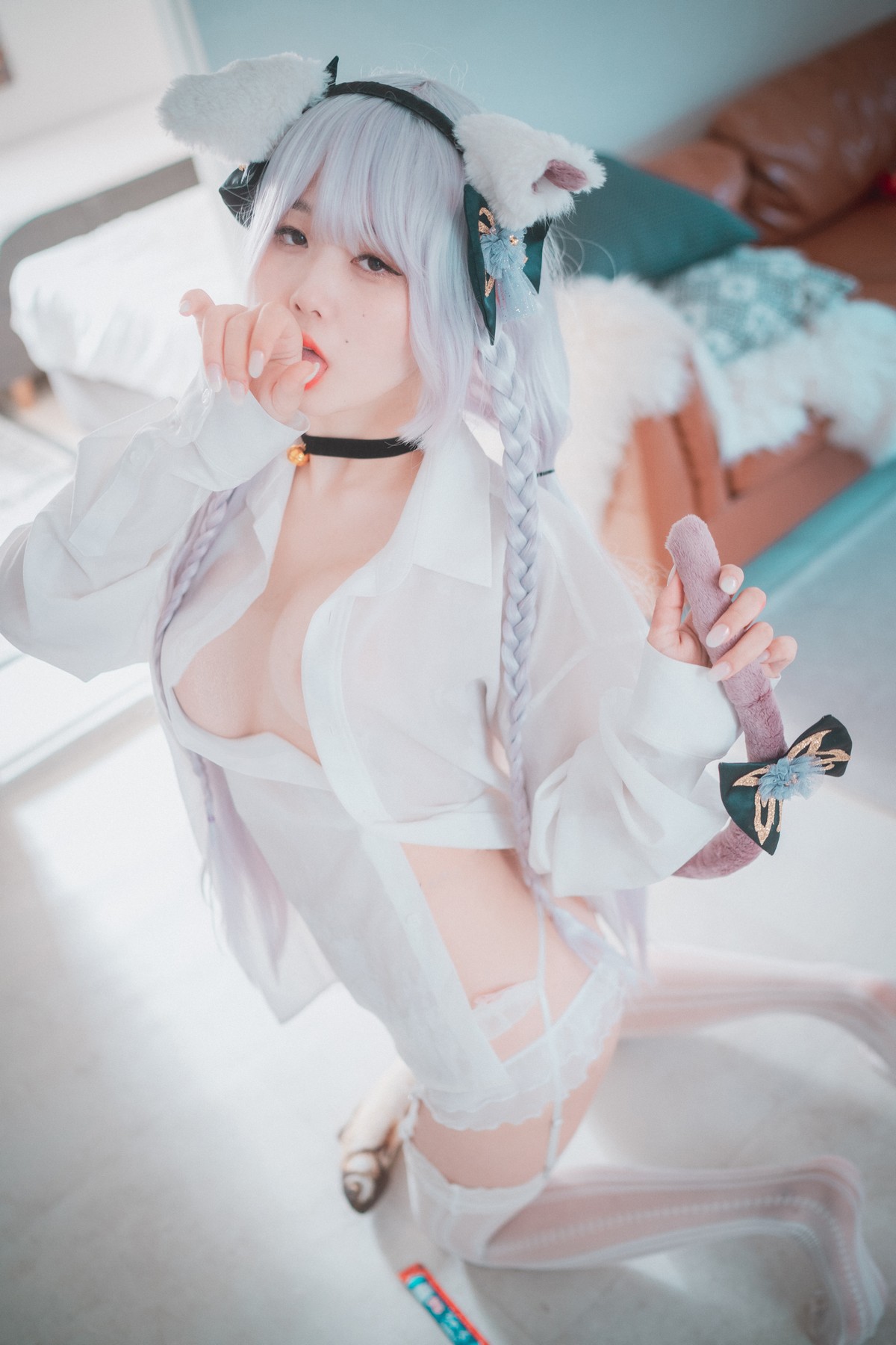 xgyw.top_[DJAWA]No.124_模特Zia_Perrault The Milk Thief主题薄透白衬衫配蕾丝吊袜诱惑写真69P