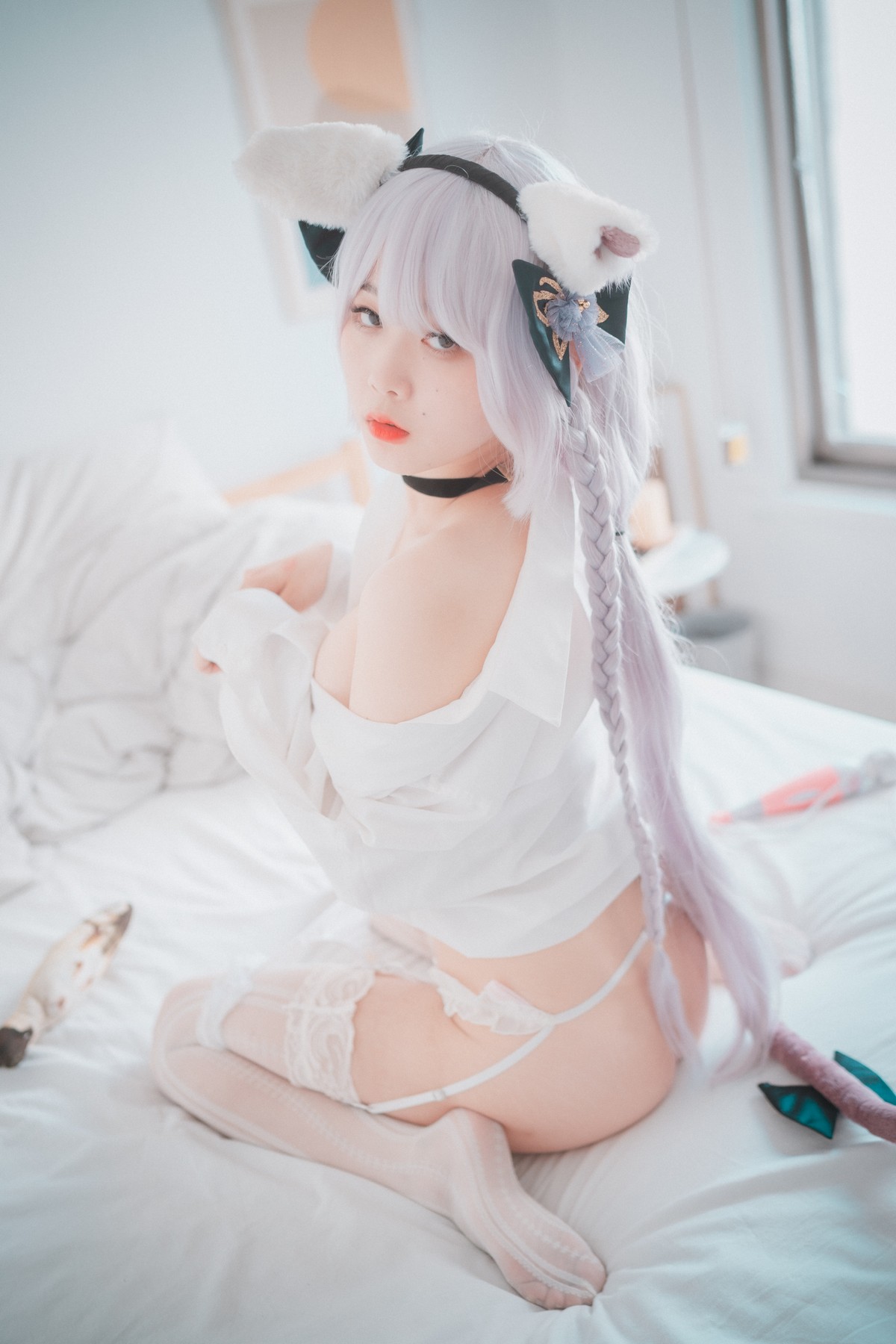 xgyw.top_[DJAWA]No.124_模特Zia_Perrault The Milk Thief主题薄透白衬衫配蕾丝吊袜诱惑写真69P