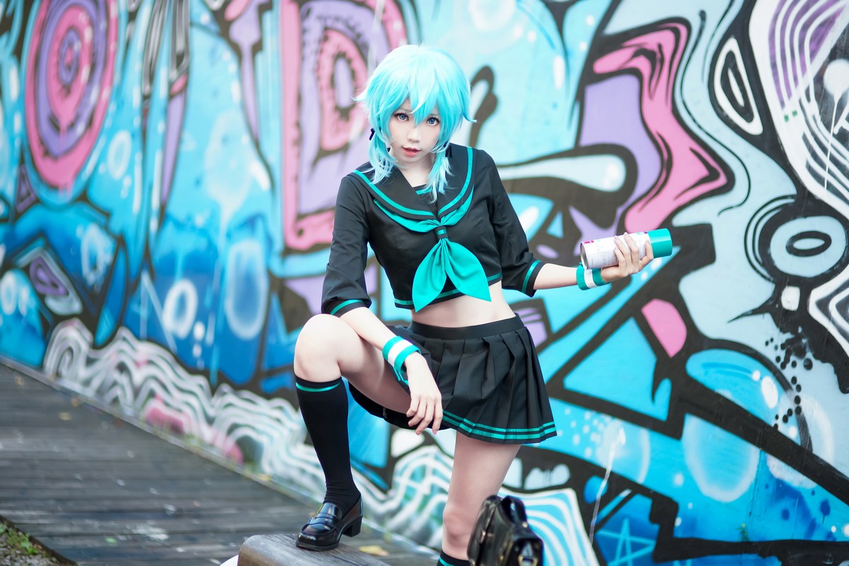 xgyw.top_Coser妹子Ely_eee诗乃JK主题户外性感JK制服配黑丝袜秀完美身材迷人写真36P
